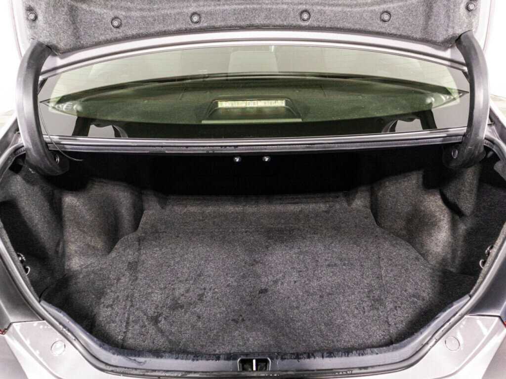 Toyota Camry с пробегом — 2015 год. Фото: #14