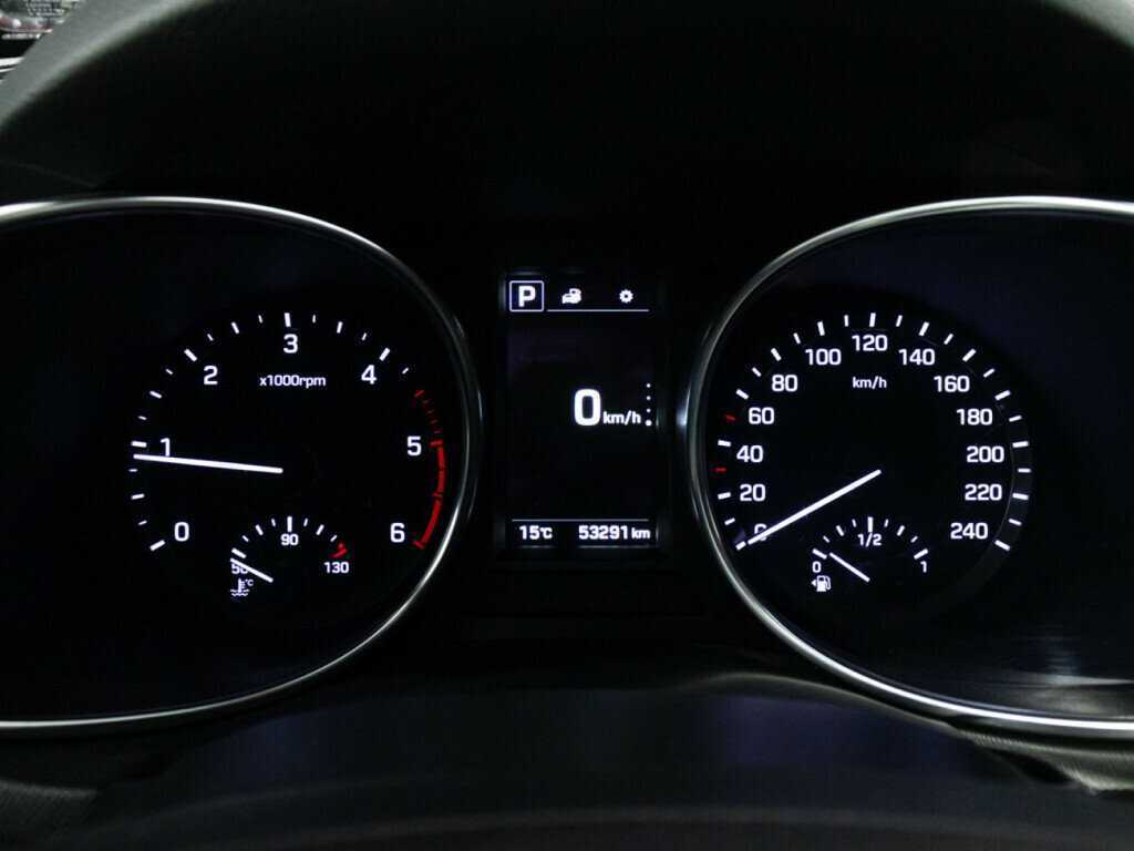 Hyundai Santa Fe с пробегом — 2017 год. Фото: #11