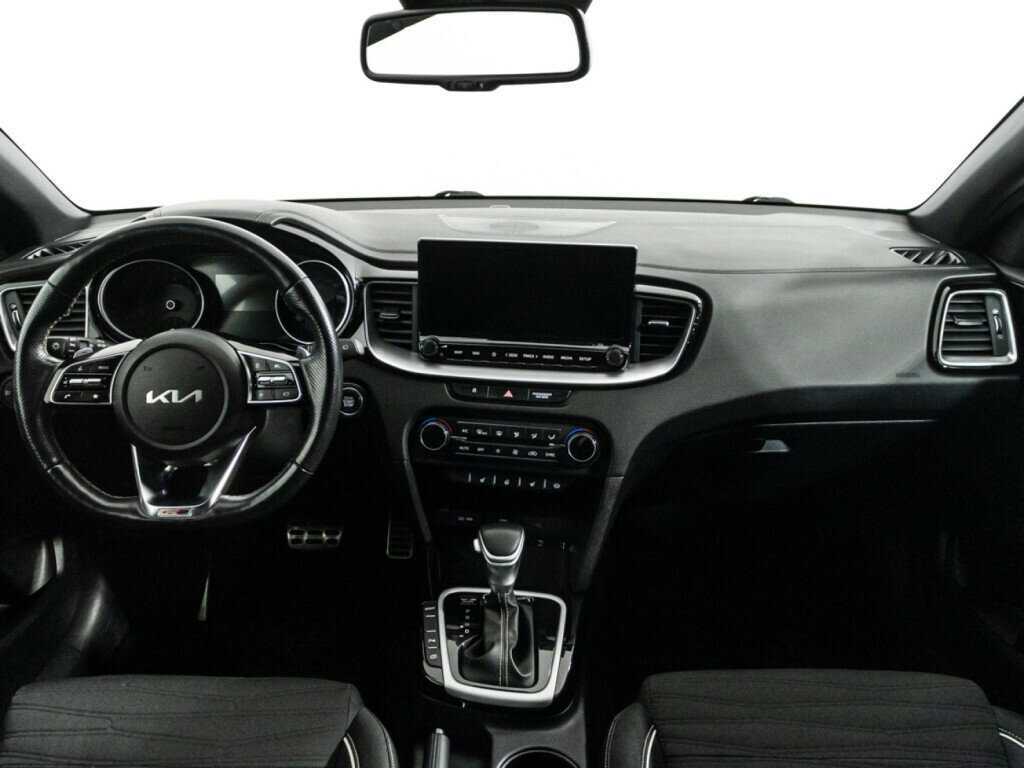 Kia Ceed с пробегом — 2021 год. Фото: #10