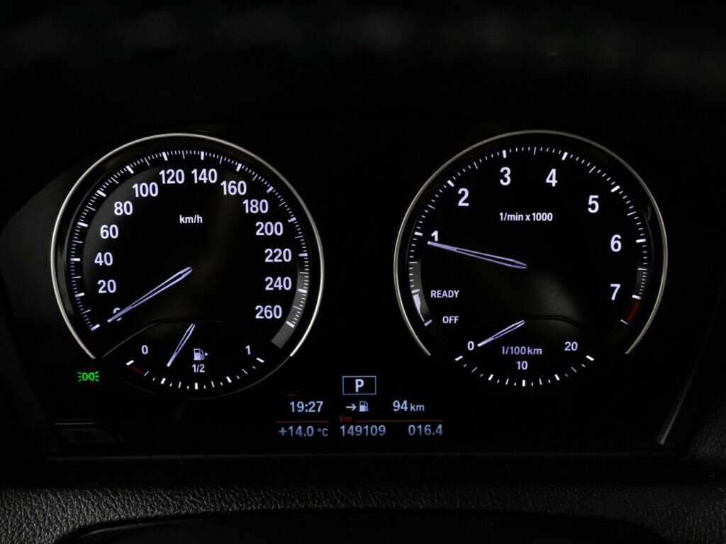 BMW 1 серии с пробегом — 2017 год. Фото: #11