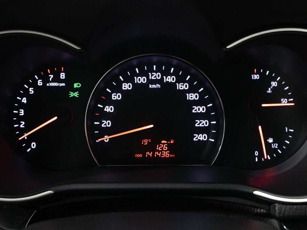 Kia Sorento с пробегом — 2016 год. Фото: #9