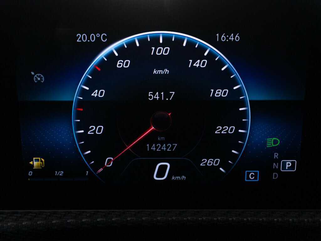 Mercedes-Benz CLA с пробегом — 2019 год. Фото: #11