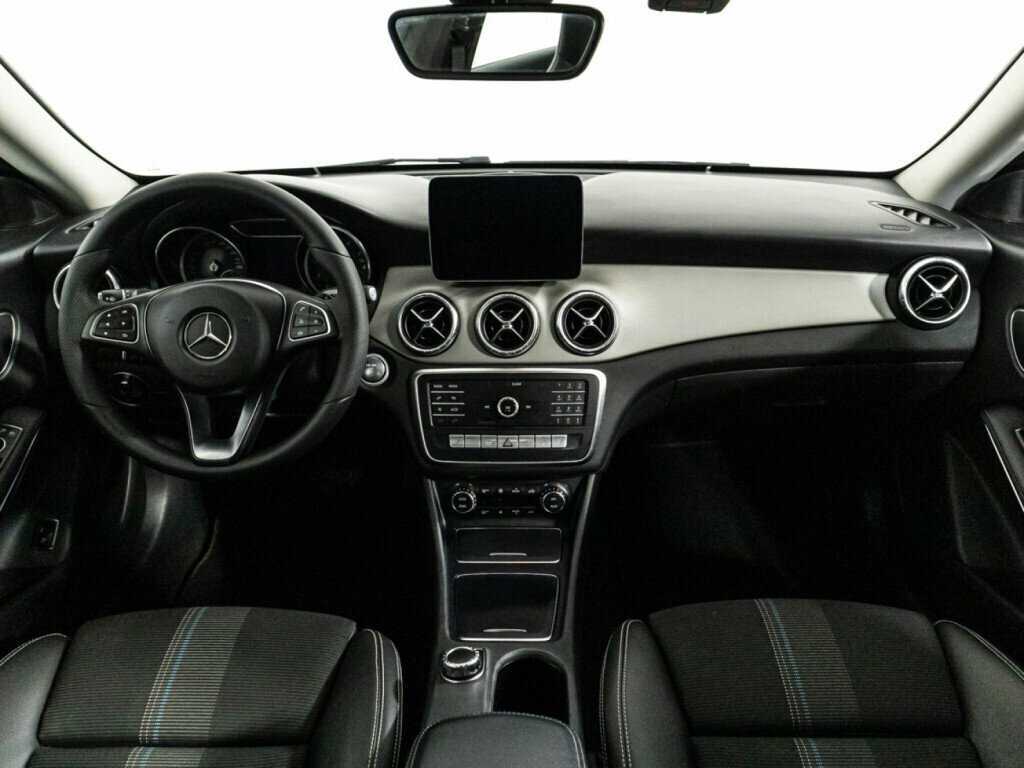 Mercedes-Benz CLA с пробегом — 2018 год. Фото: #12