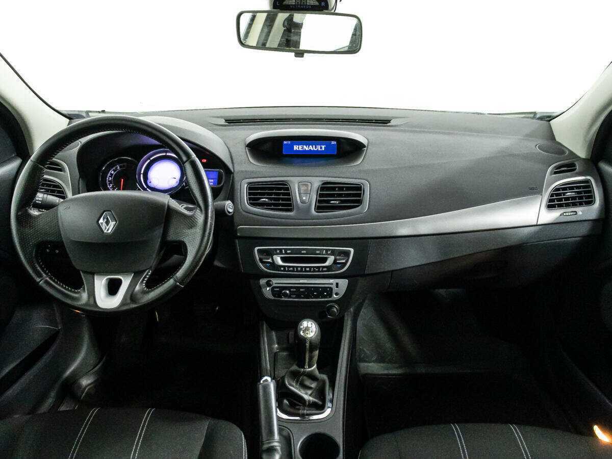 Renault Fluence с пробегом — 2013 год. Фото: #12