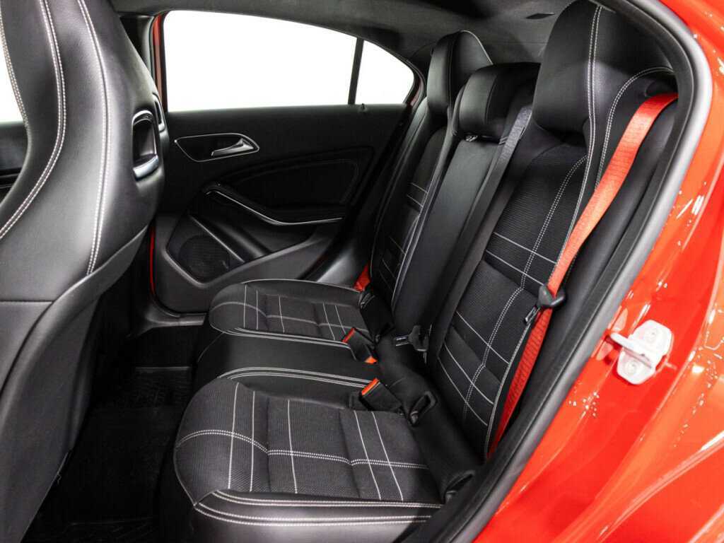 Mercedes-Benz A-Класс с пробегом — 2016 год. Фото: #9