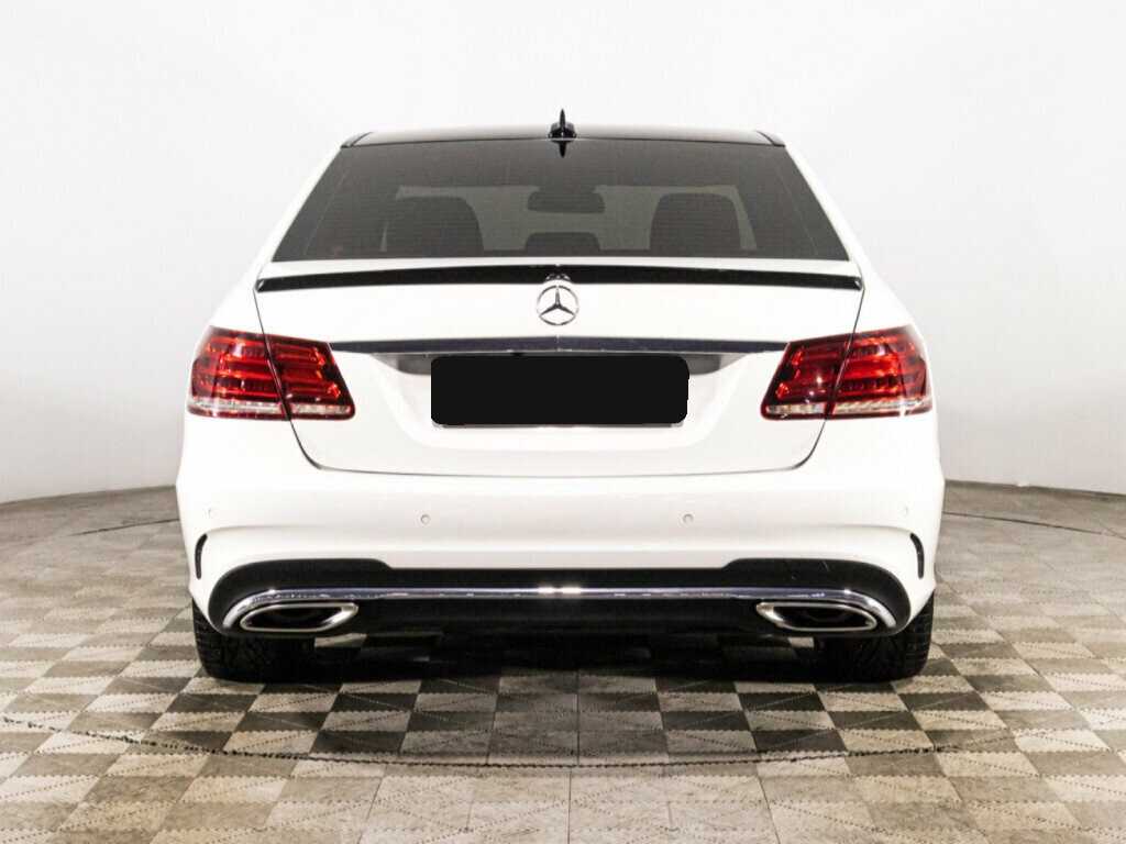 Mercedes-Benz E-Класс с пробегом — 2015 год. Фото: #5