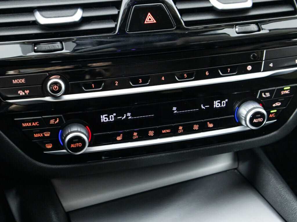 BMW 5 серии с пробегом — 2018 год. Фото: #15