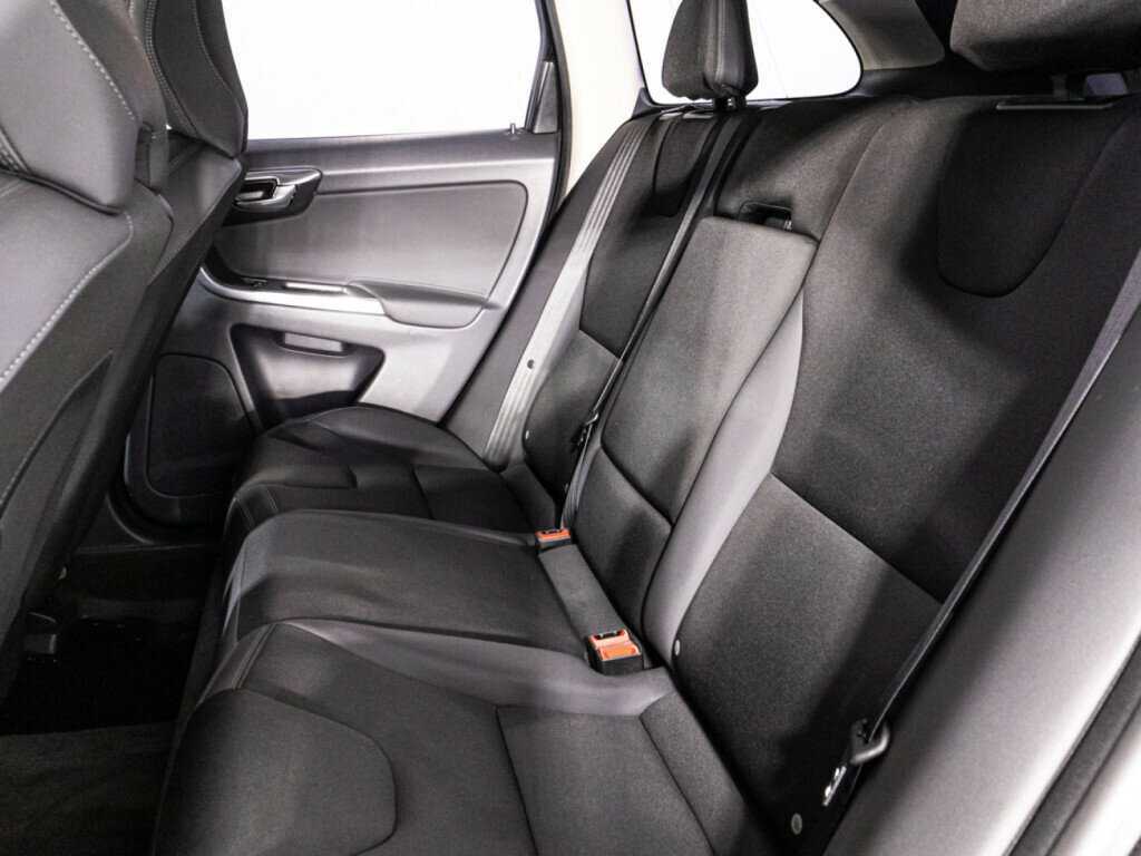 Volvo XC60 с пробегом — 2014 год. Фото: #9