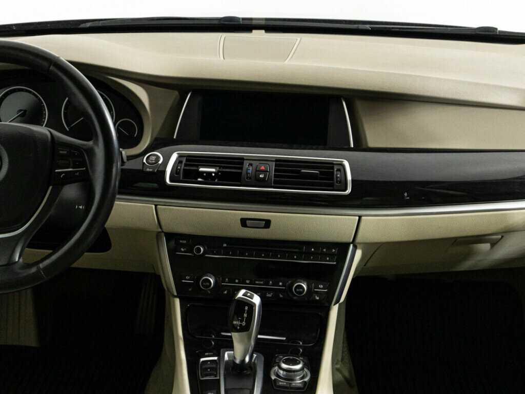 BMW 5 серии с пробегом — 2012 год. Фото: #13