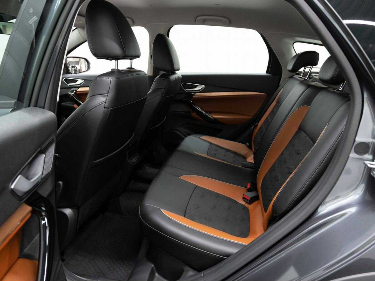 Lada (ВАЗ) Vesta с пробегом — 2024 год. Фото: #9