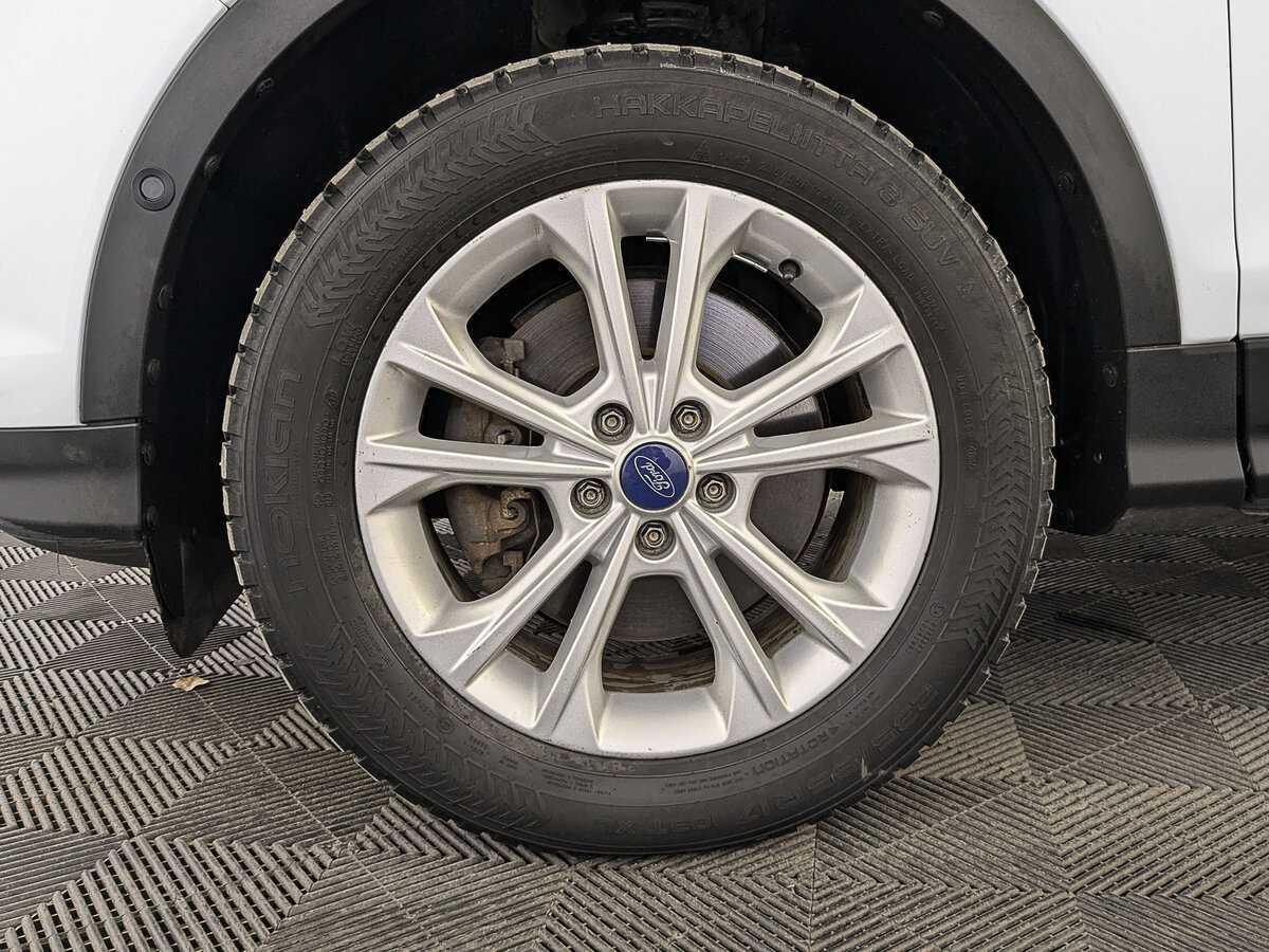 Ford Kuga с пробегом — 2018 год. Фото: #11