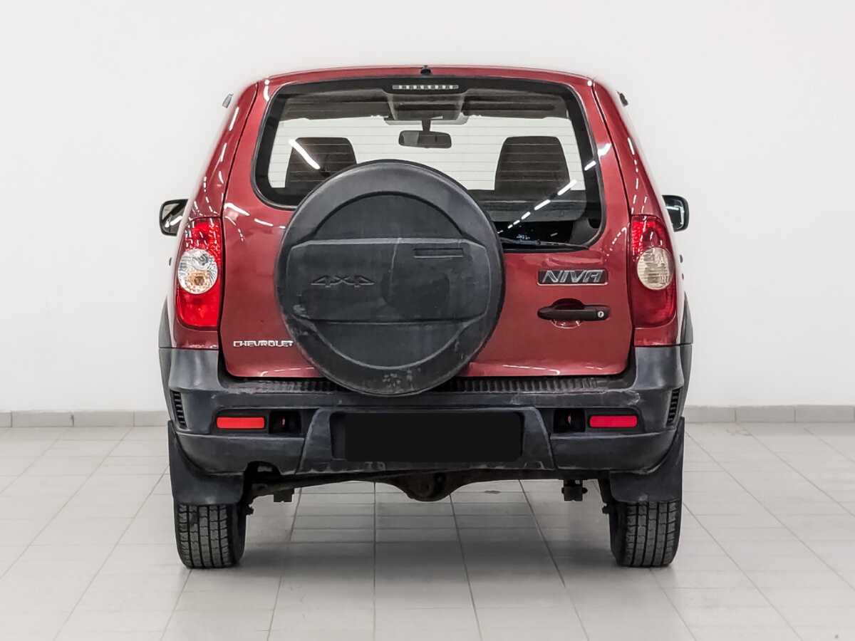 Chevrolet Niva с пробегом — 2015 год. Фото: #5