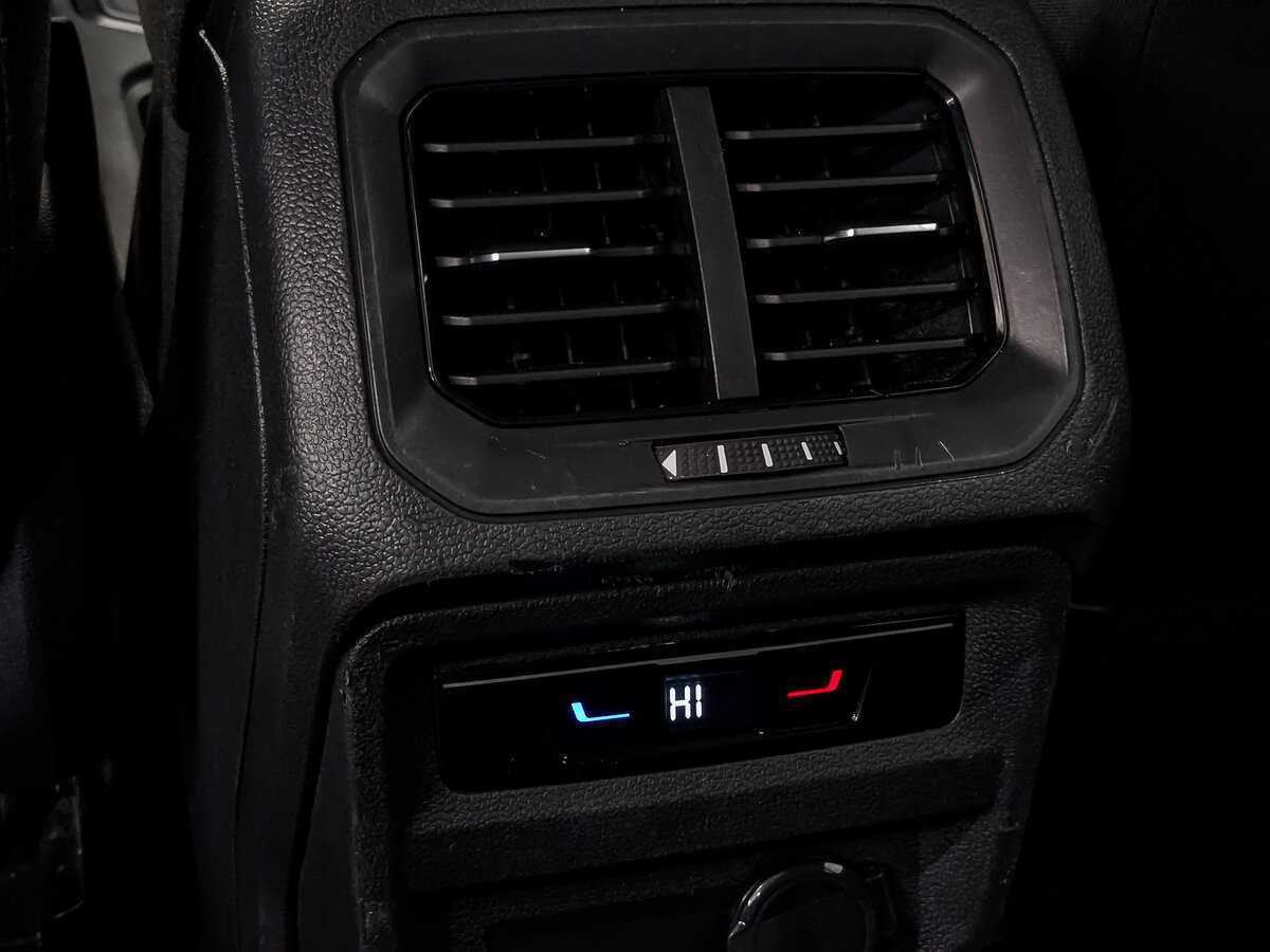 Volkswagen Tiguan с пробегом — 2021 год. Фото: #28