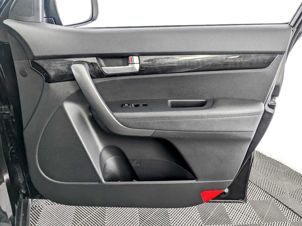 Kia Sorento с пробегом — 2017 год. Фото: #24