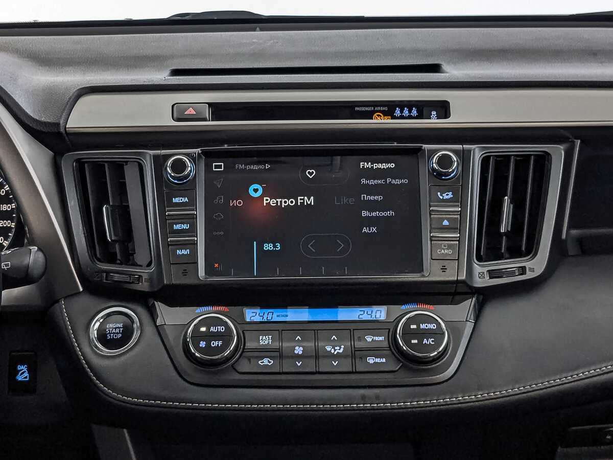 Toyota RAV4 с пробегом — 2018 год. Фото: #14