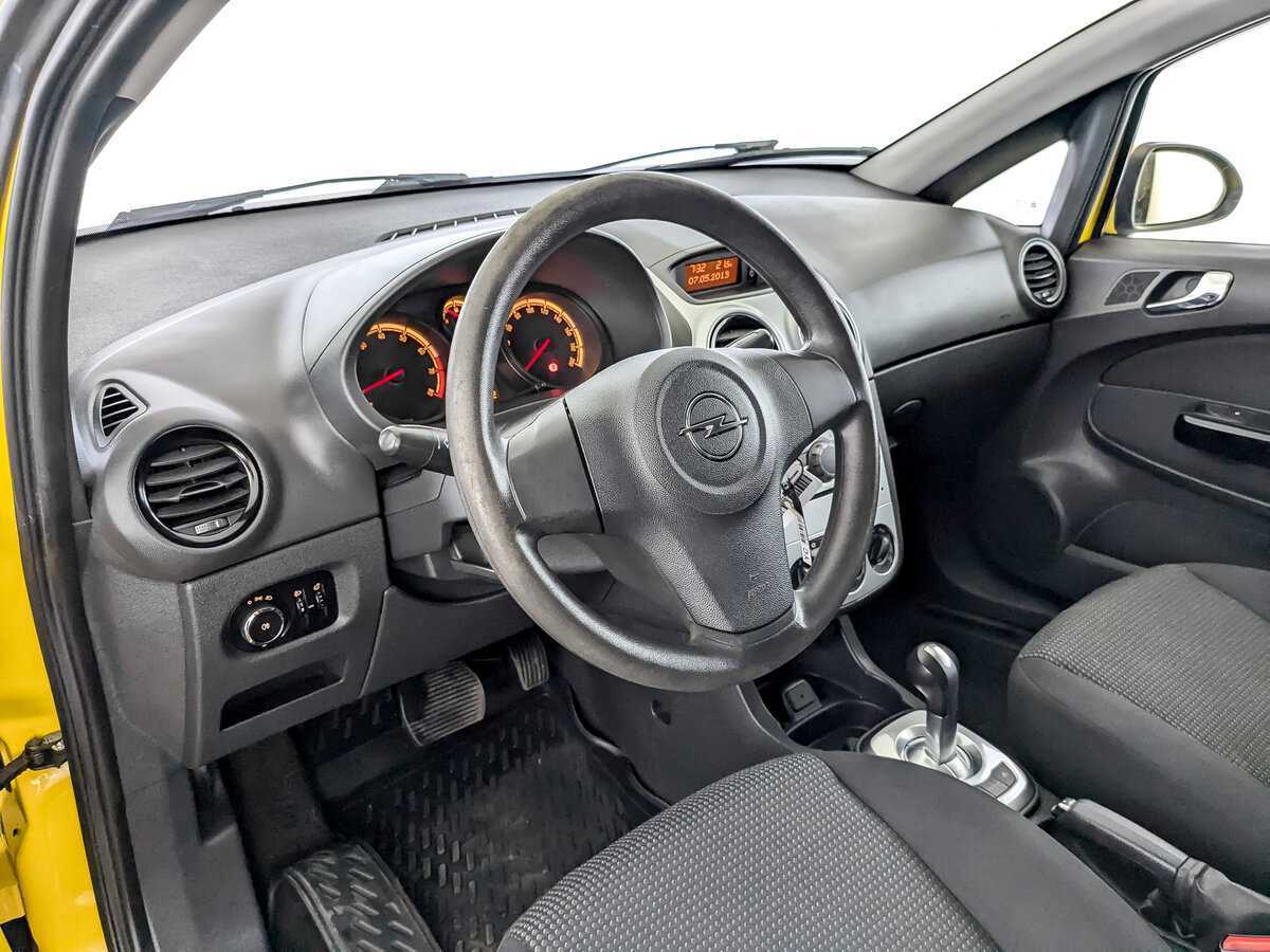 Opel Corsa с пробегом — 2013 год. Фото: #15