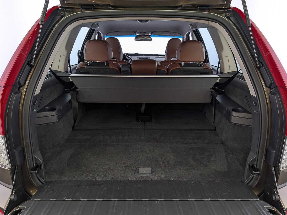 Volvo XC90 с пробегом — 2014 год. Фото: #9