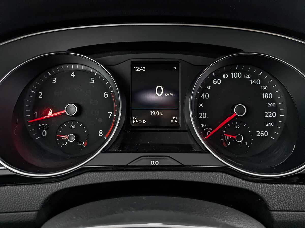 Volkswagen Passat с пробегом — 2019 год. Фото: #15