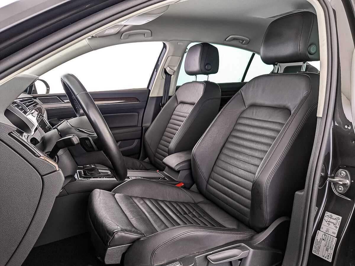 Volkswagen Passat с пробегом — 2019 год. Фото: #19
