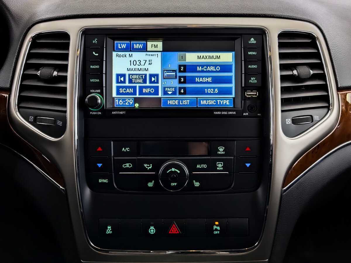 Jeep Grand Cherokee с пробегом — 2012 год. Фото: #14