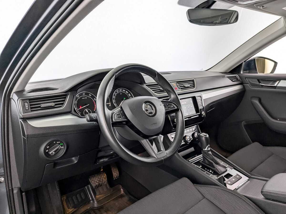 Skoda Superb с пробегом — 2018 год. Фото: #15