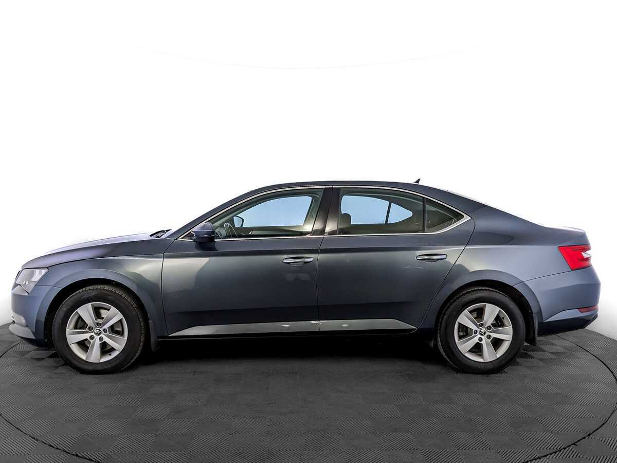 Skoda Superb с пробегом — 2019 год. Фото: #7