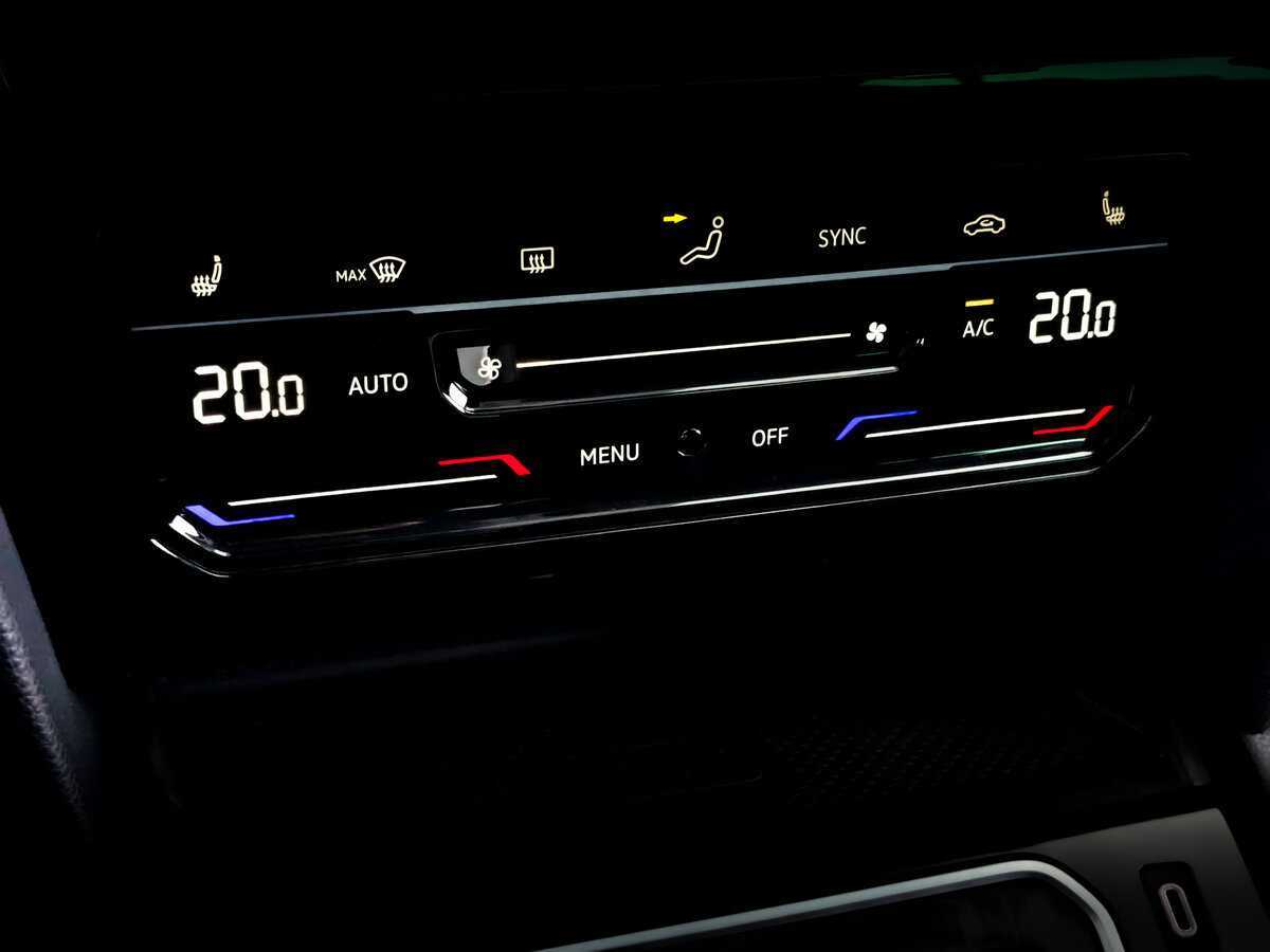 Volkswagen Passat с пробегом — 2021 год. Фото: #26