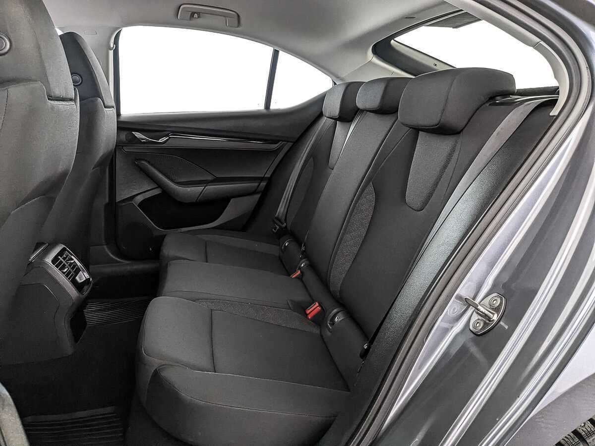 Skoda Octavia с пробегом — 2021 год. Фото: #17