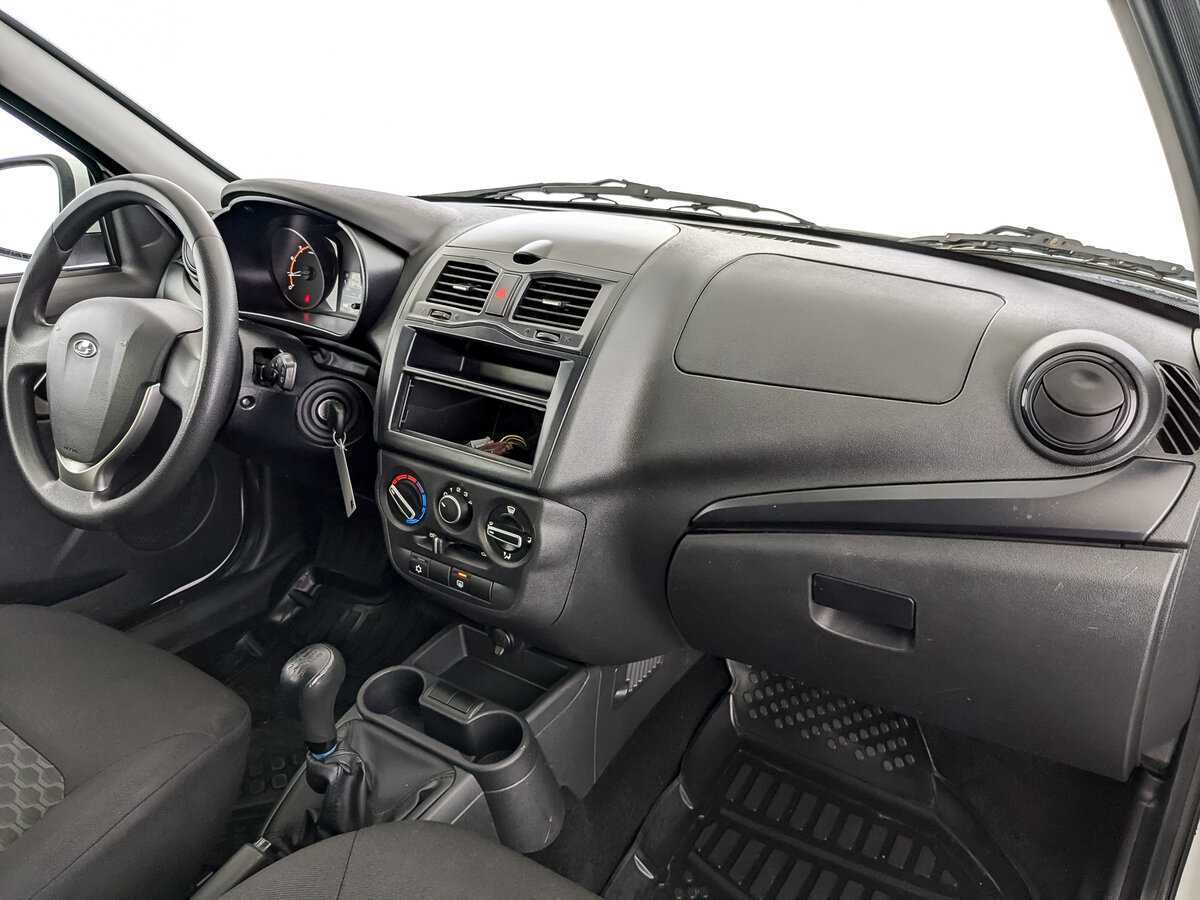 Lada (ВАЗ) Granta с пробегом — 2023 год. Фото: #10