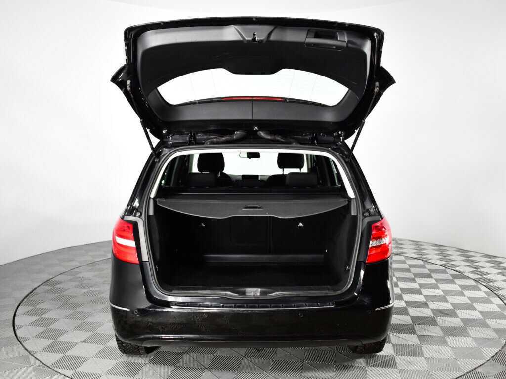 Mercedes-Benz B-Класс с пробегом — 2014 год. Фото: #14