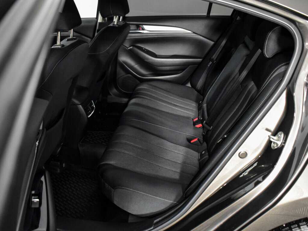 Mazda 6 с пробегом — 2019 год. Фото: #11