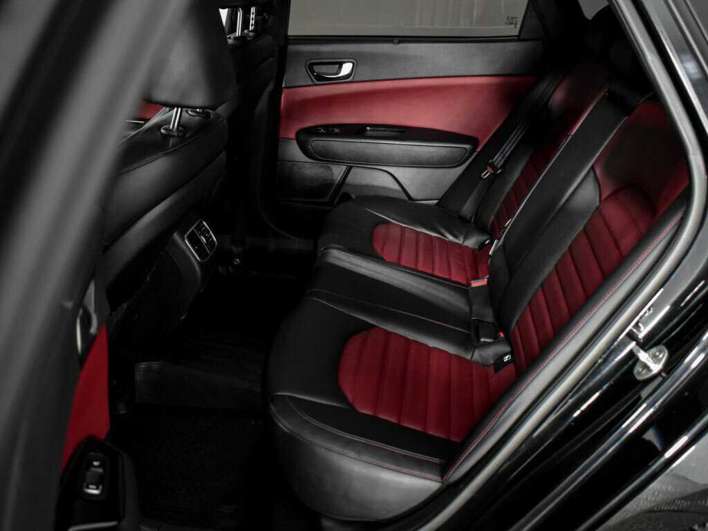 Kia Optima с пробегом — 2018 год. Фото: #11