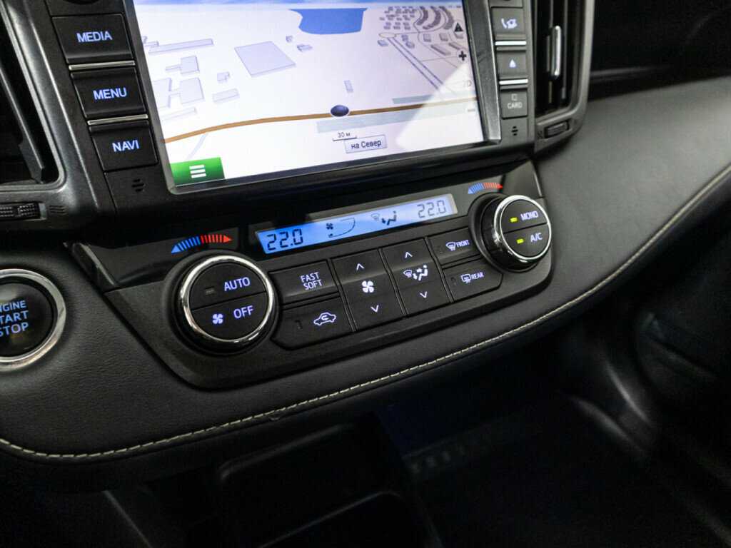 Toyota RAV4 с пробегом — 2016 год. Фото: #17