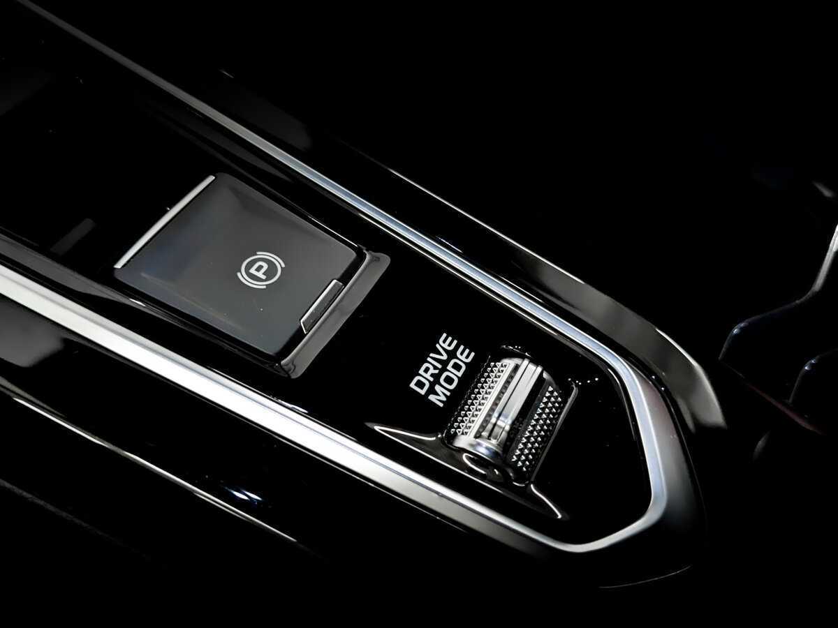 Geely Coolray с пробегом — 2024 год. Фото: #21