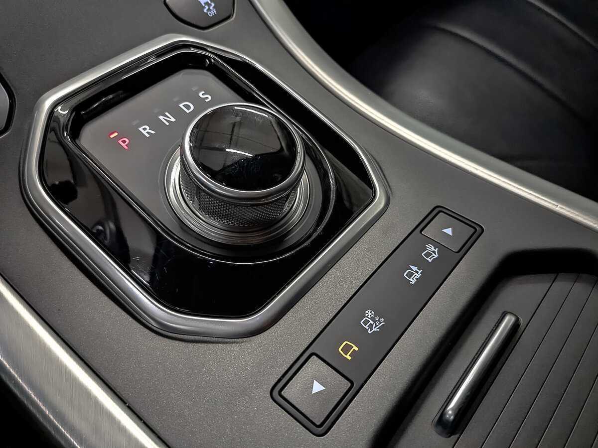 Land Rover Range Rover Evoque с пробегом — 2015 год. Фото: #23