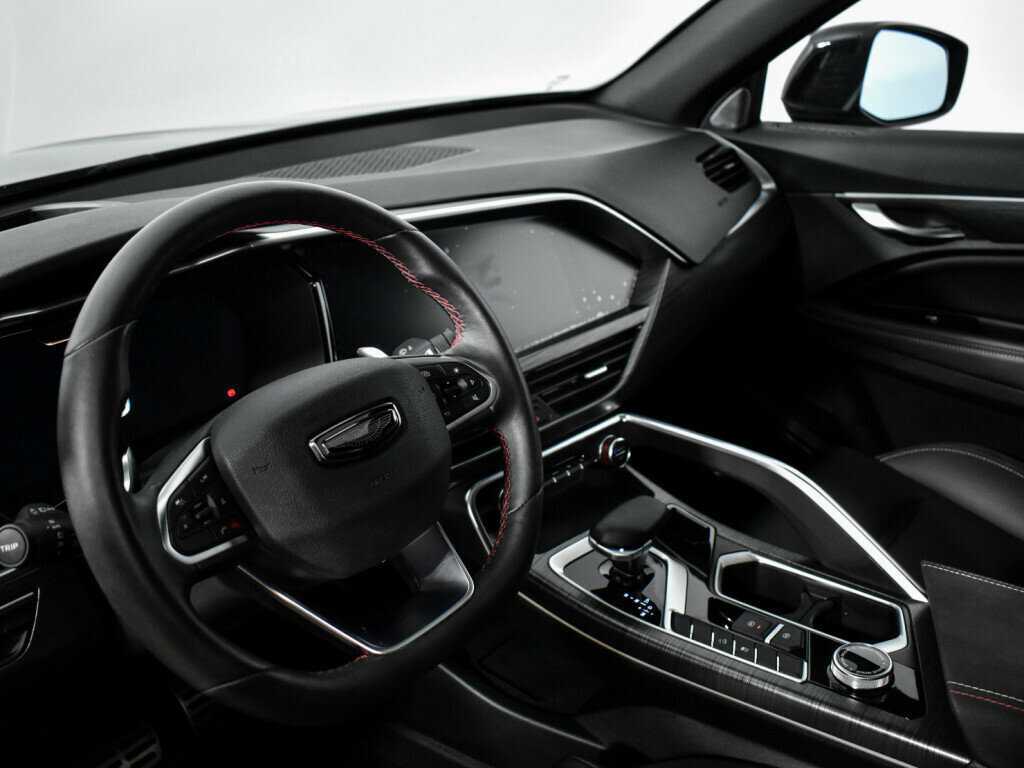 Geely Tugella с пробегом — 2022 год. Фото: #9