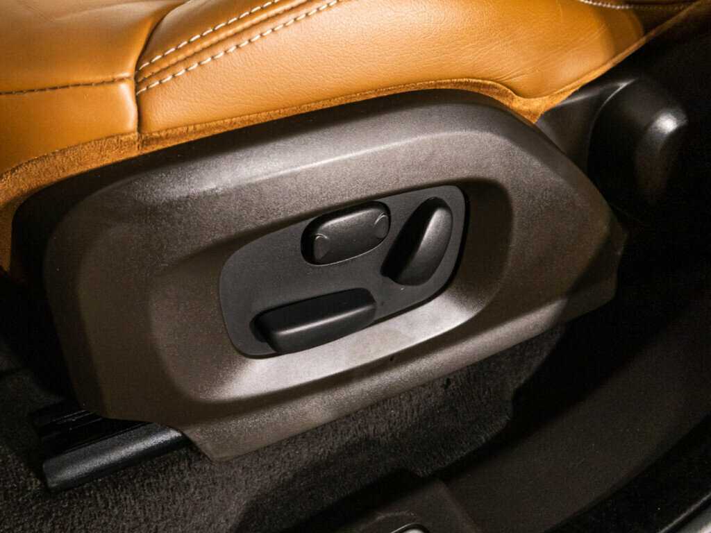 Land Rover Range Rover Evoque с пробегом — 2012 год. Фото: #17