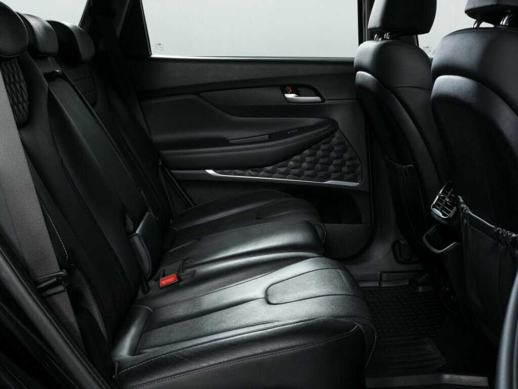 Hyundai Santa Fe с пробегом — 2019 год. Фото: #12