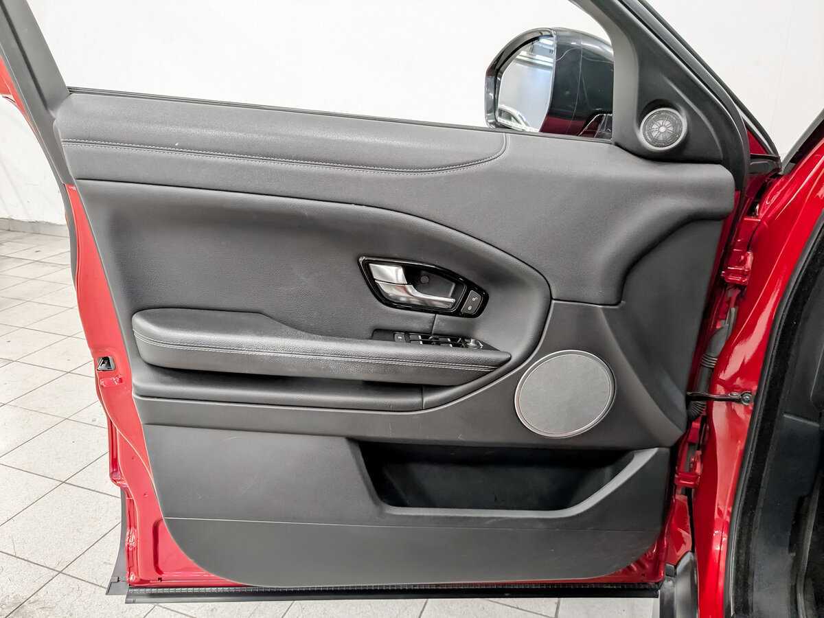 Land Rover Range Rover Evoque с пробегом — 2017 год. Фото: #16