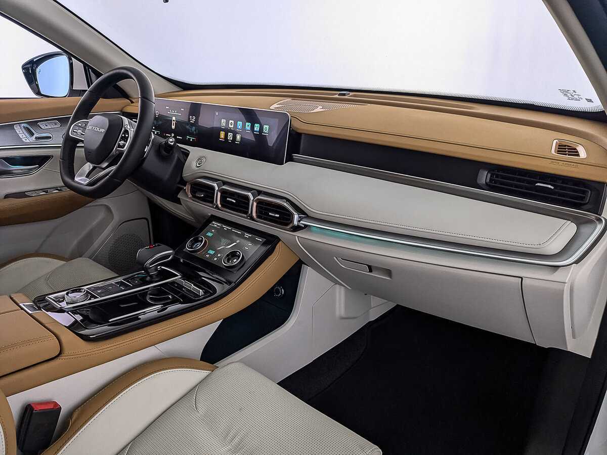 Jetour X70 PLUS с пробегом — 2023 год. Фото: #12