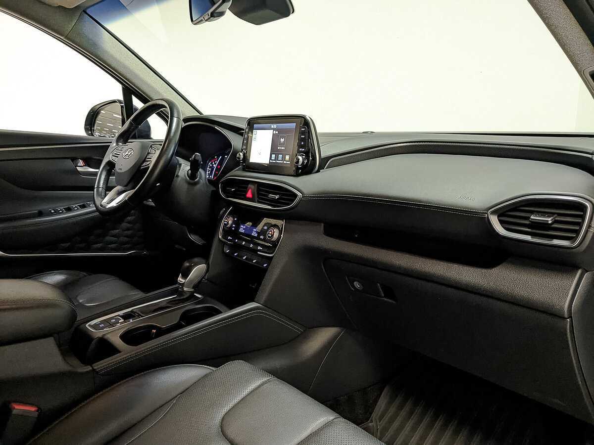 Hyundai Santa Fe с пробегом — 2018 год. Фото: #10