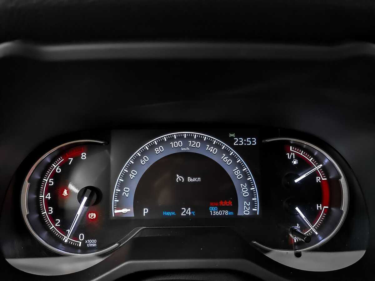 Toyota RAV4 с пробегом — 2021 год. Фото: #13