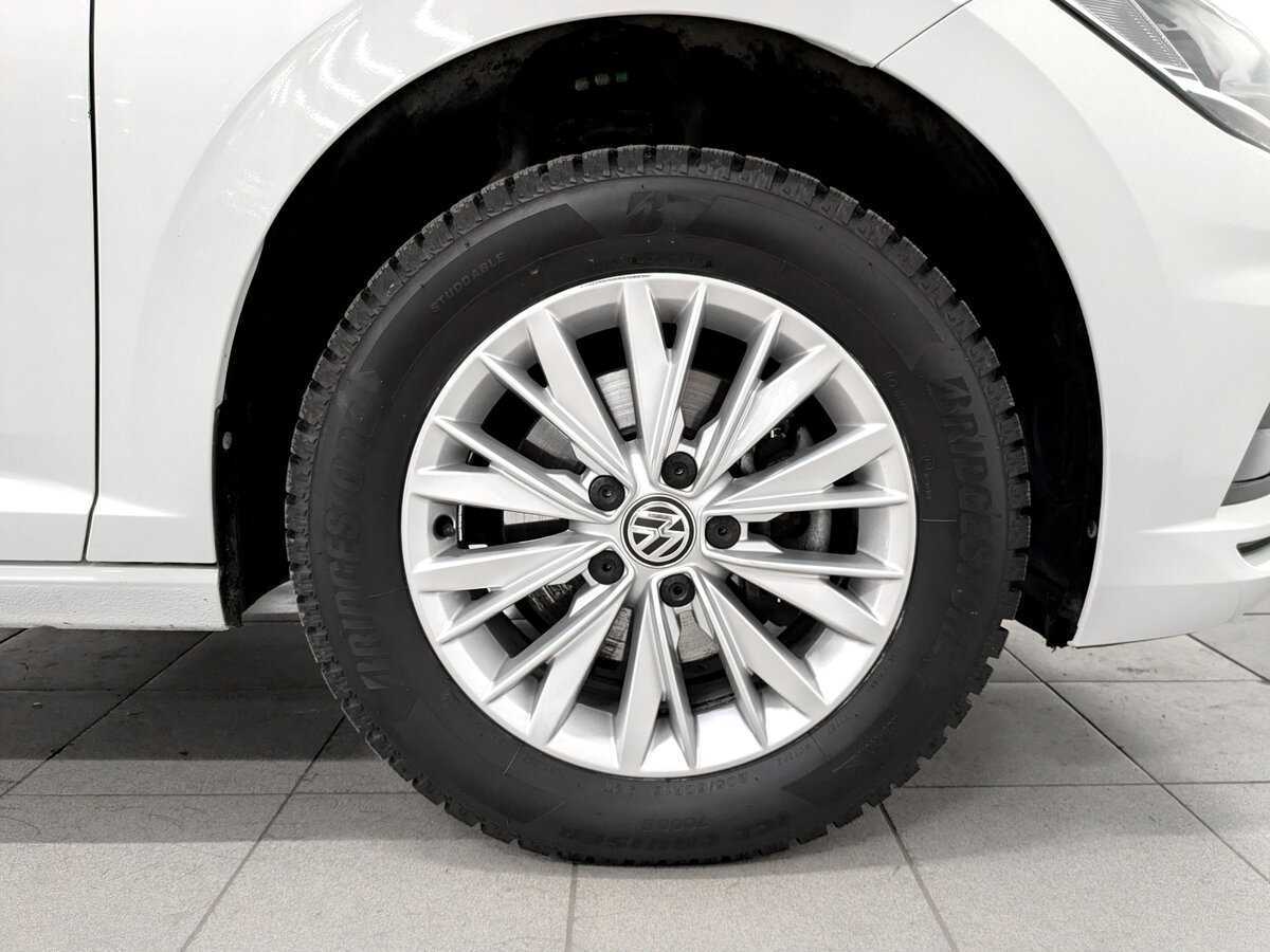 Volkswagen Jetta с пробегом — 2020 год. Фото: #17