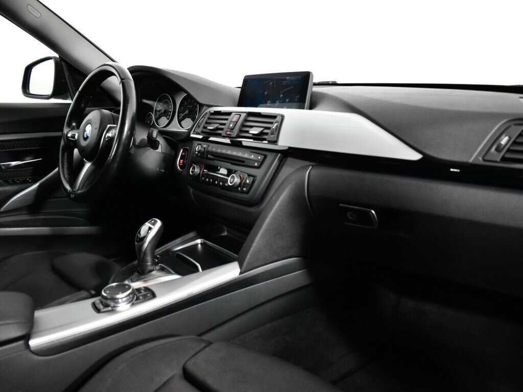 BMW 3 серии с пробегом — 2016 год. Фото: #8