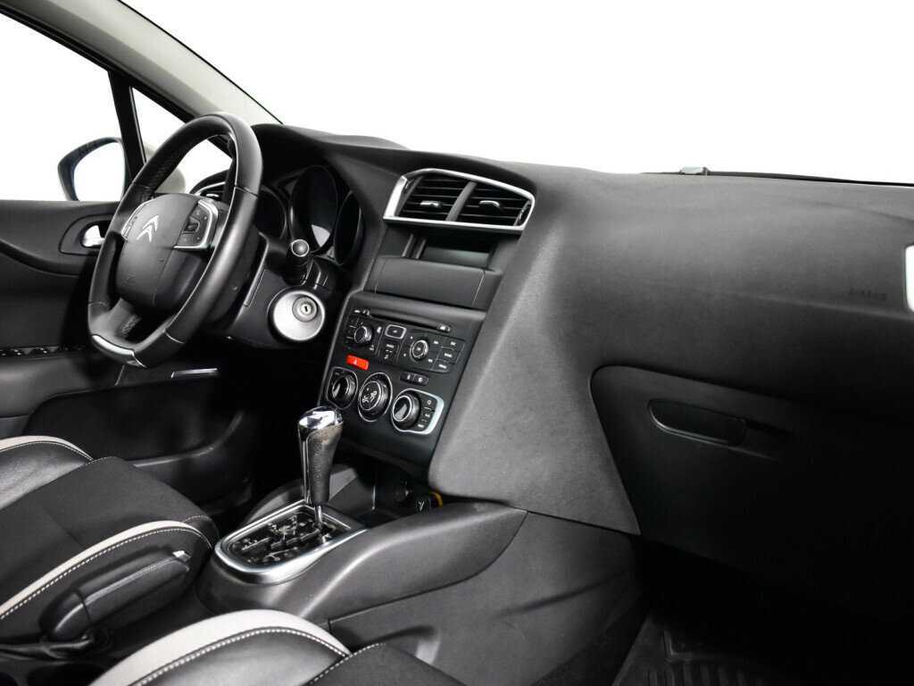 Citroen C4 с пробегом — 2012 год. Фото: #8