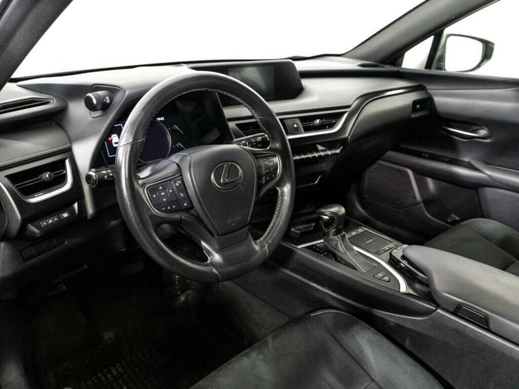 Lexus UX с пробегом — 2019 год. Фото: #10