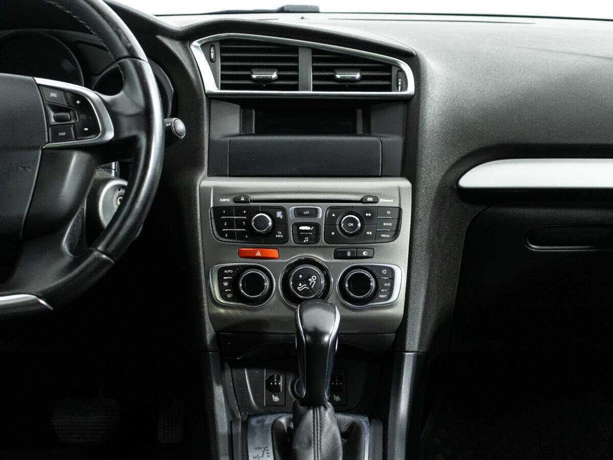 Citroen C4 с пробегом — 2016 год. Фото: #13