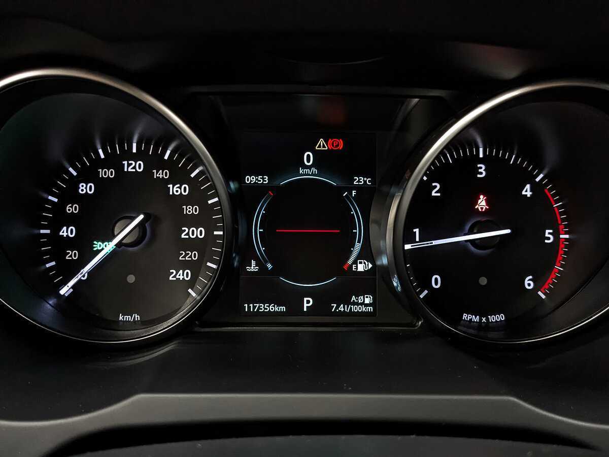 Land Rover Range Rover Evoque с пробегом — 2018 год. Фото: #15