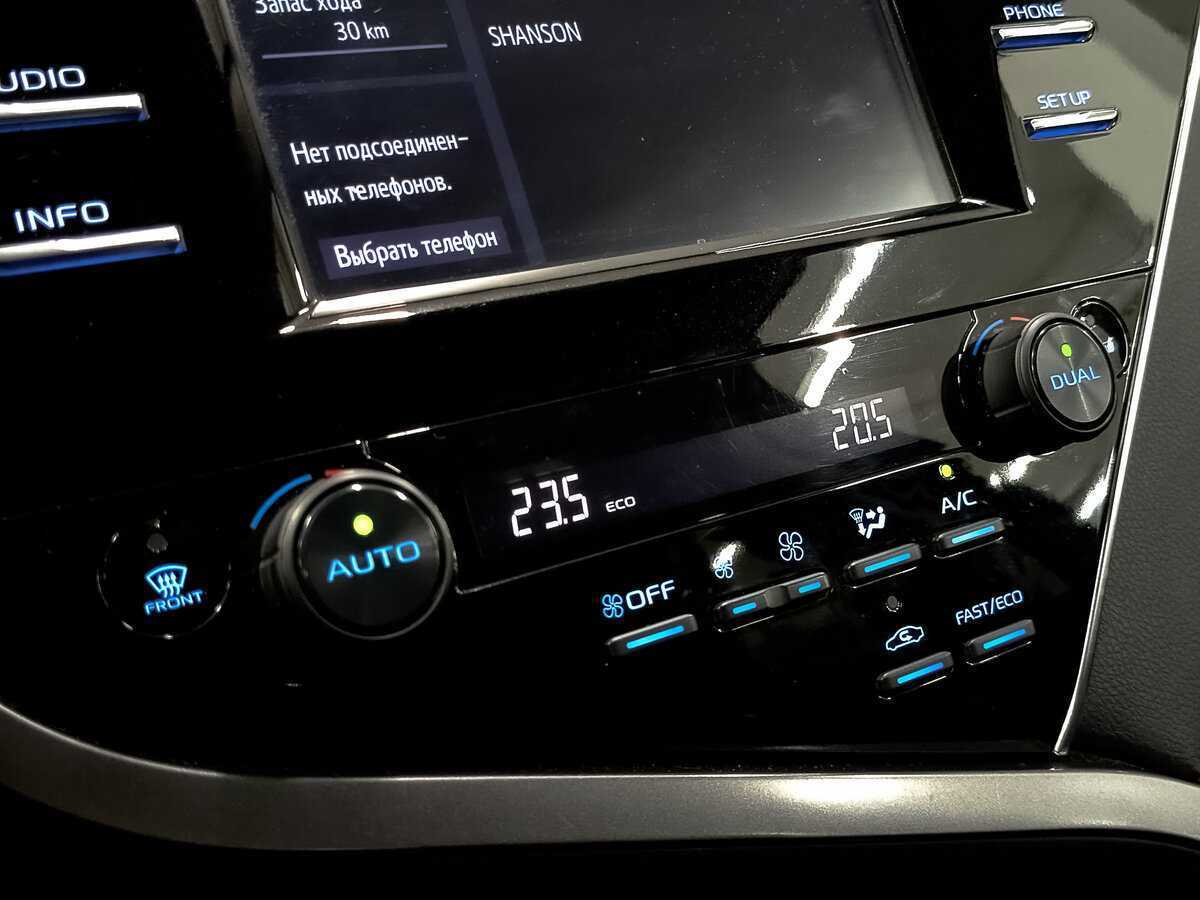 Toyota Camry с пробегом — 2020 год. Фото: #20