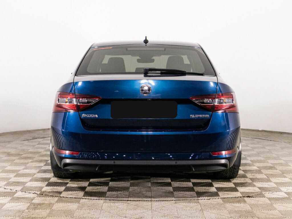 Skoda Superb с пробегом — 2017 год. Фото: #5